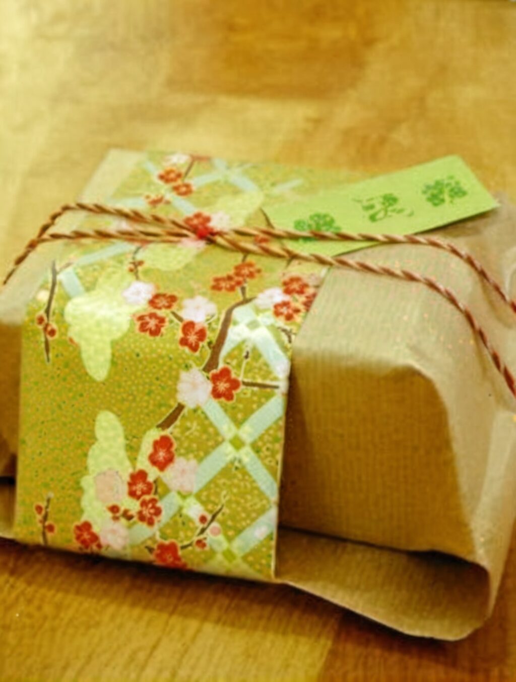 japan gift wrapping hack