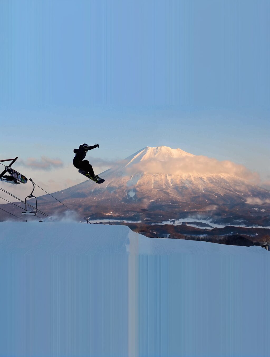 where to snowboard in japan in march