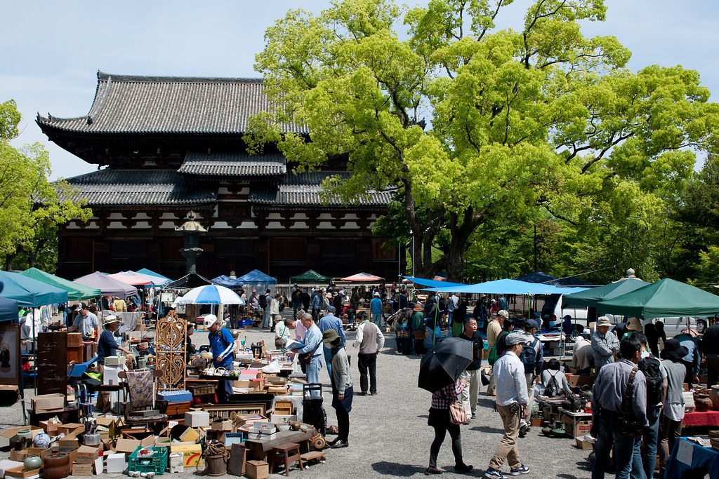 20140504_101 Flea Market in Toji-Temple [ Kyoto, JP ] | 京都… | Flickr