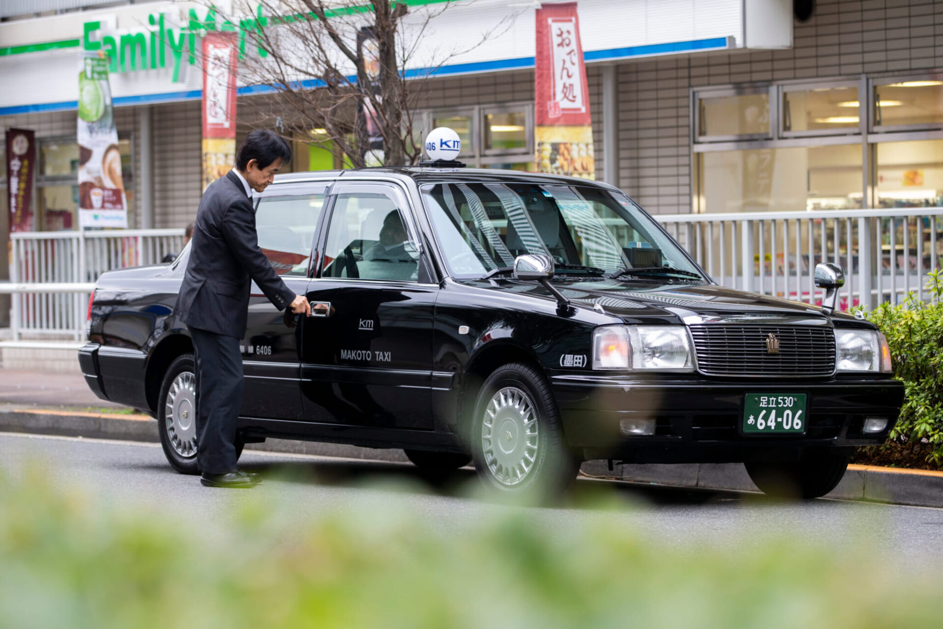 A Guide to Taxis in Japan: Apps, Fares, Hailing & Booking | Tokyo Weekender