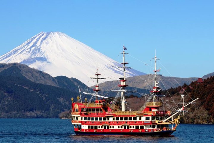 2023 Hakone Day Tour with Lake Ashi cruise and Ohwakudani