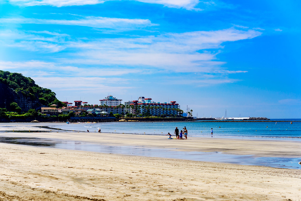 At Zaimokuza Beach in Kamakura : 鎌倉・材木座海岸にて | This photo was… | Flickr