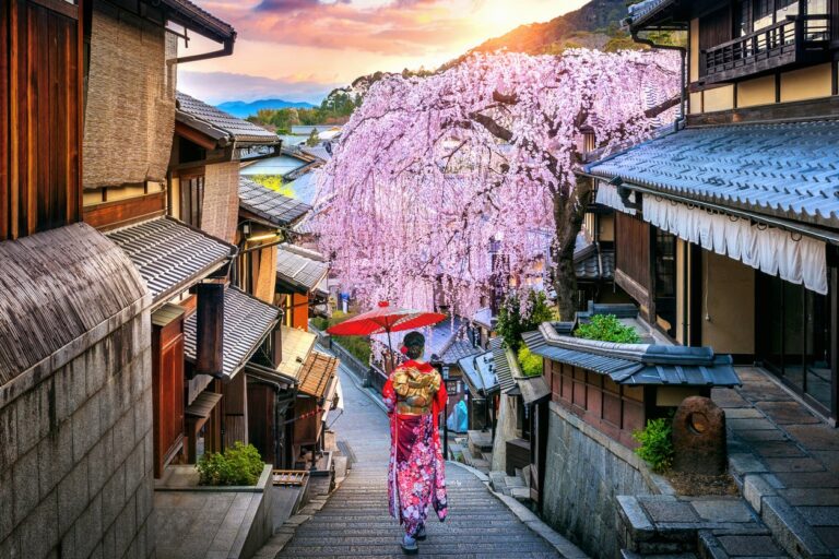 Hidden Gems of Japan: Off the Beaten Path Destinations