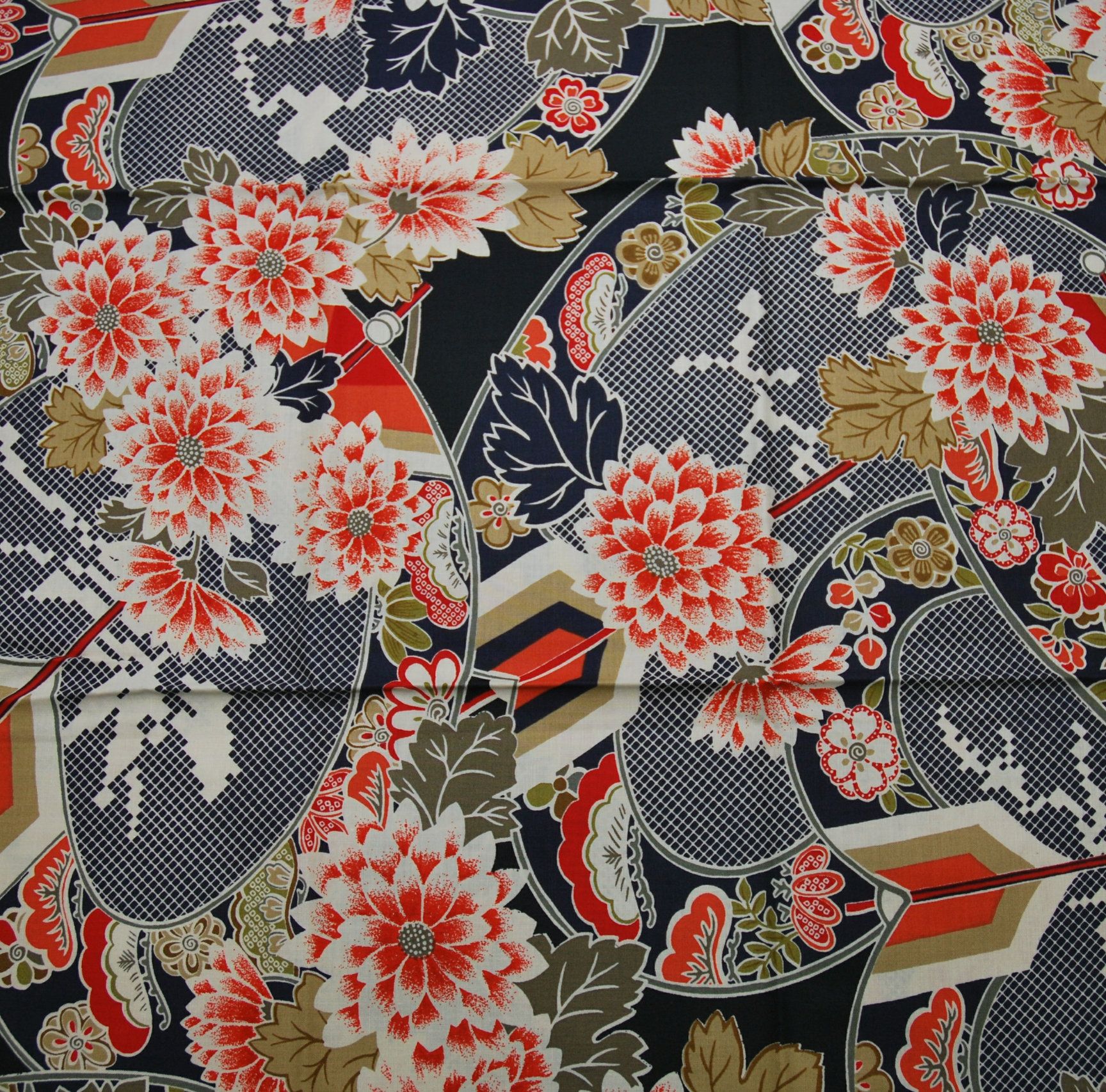 Hanamomen Asian Influence Floral Fabric From The Naomi | Etsy | Floral ...